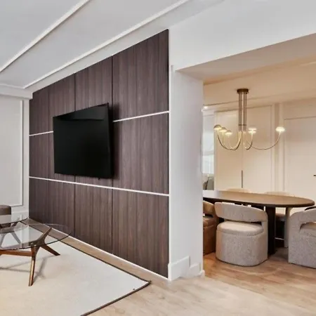 Centro 3 Bdr Apartment Milan